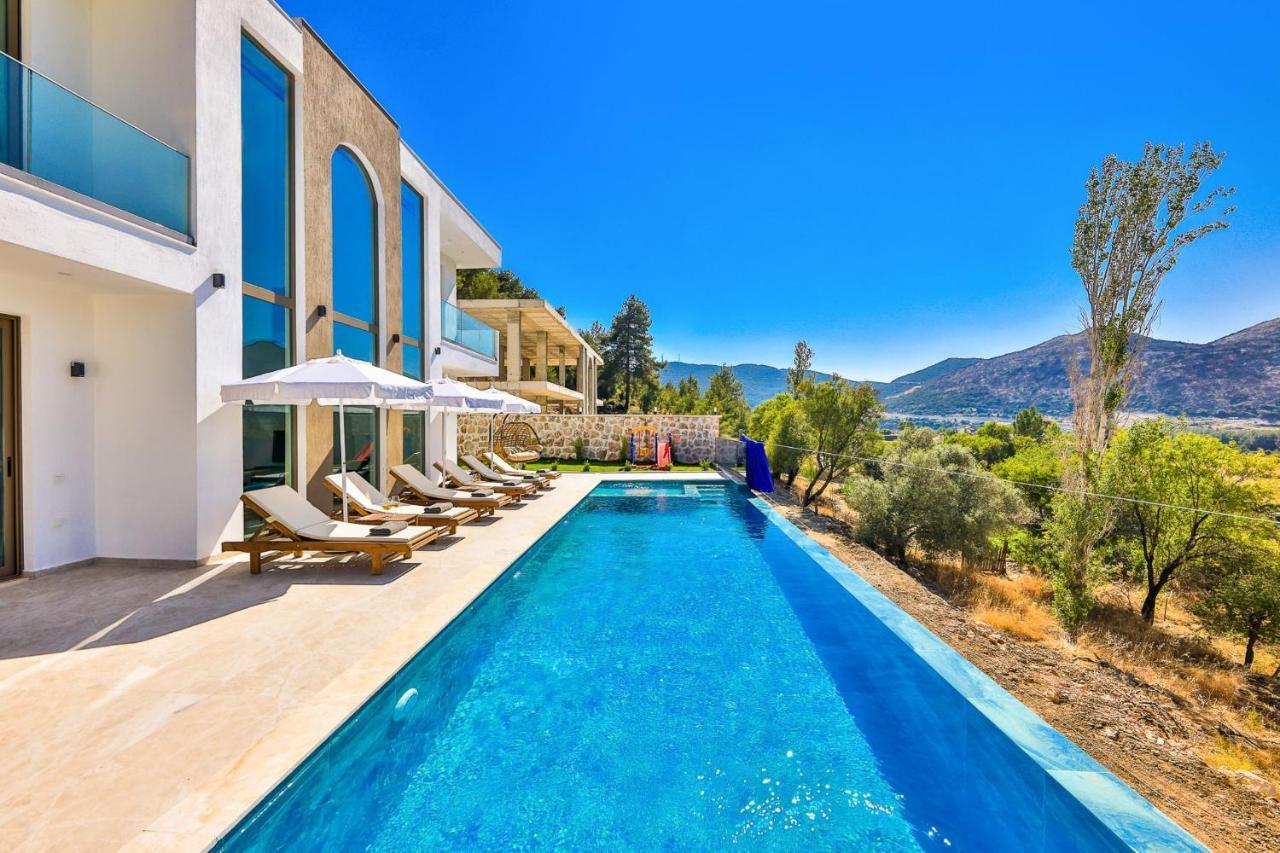 Villa Taha *